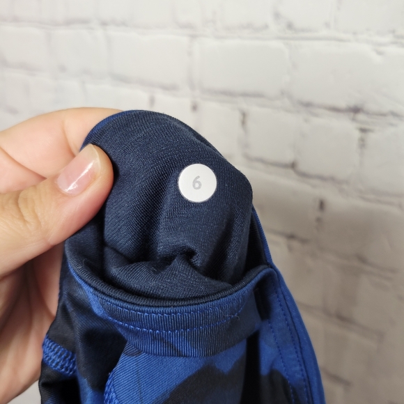 Lululemon Wunder Under Pant Full-On Luxtreme inky floral Leggings Size 6 - Picture 5 of 5